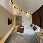 Hotel Boss